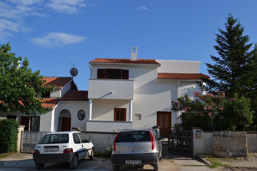 Apartments Cavae Romanae 梅杜林 外观 照片