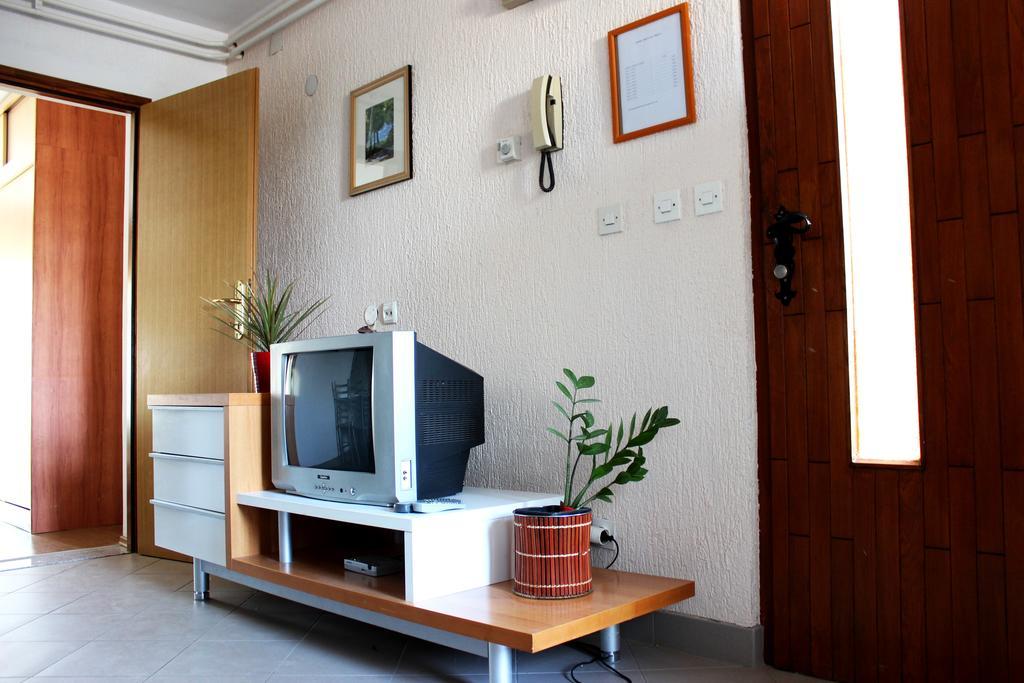 Apartments Cavae Romanae 梅杜林 外观 照片
