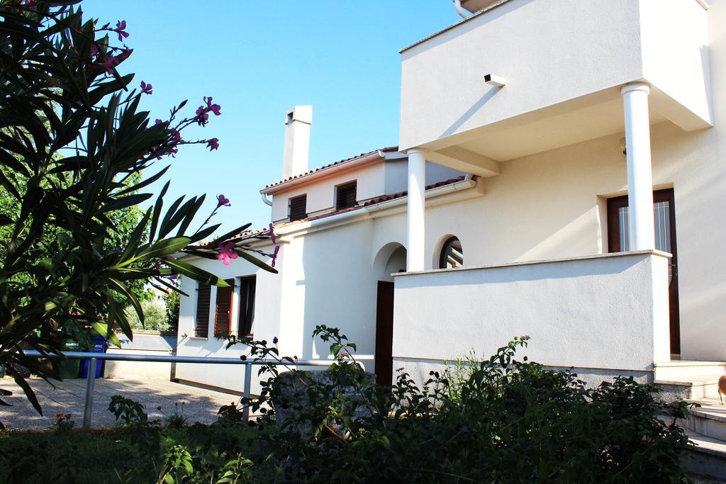 Apartments Cavae Romanae 梅杜林 外观 照片